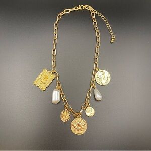 Y2K inspired Faux pearl pendant necklace